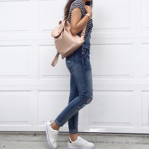 🎉HP🎉 Lace up sneakers LAST SIZE 6 - Picture 3 of 6